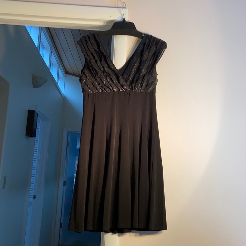 EUC  8 petite - LBD by Connected